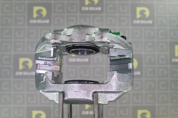 DA SILVA ET3939: Bremssattel hinter der Achse, Vorderachse links