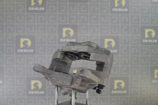 DA SILVA ET5055: Bremssattel hinter der Achse, Vorderachse rechts