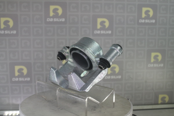DA SILVA ET5118: Bremssattel hinter der Achse, Vorderachse links