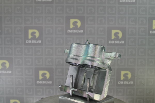 DA SILVA ET6168: Bremssattel hinter der Achse, Vorderachse rechts