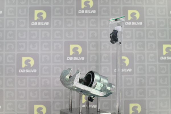 DA SILVA ET7624: Bremssattel vor der Achse, Vorderachse links
