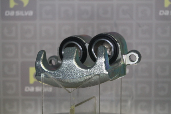 DA SILVA ET9420: Bremssattel vor der Achse, Vorderachse links