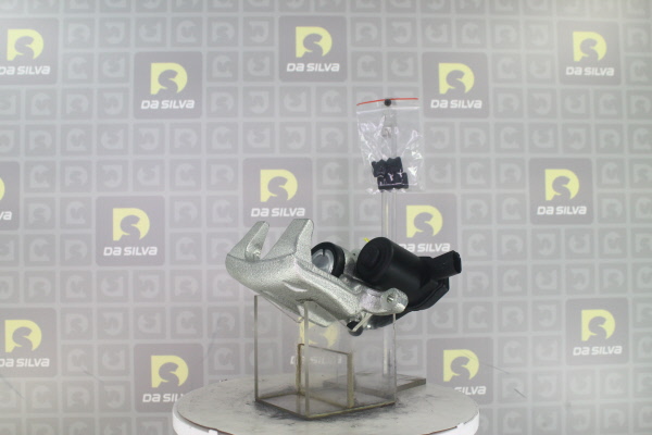 DA SILVA ET9910: Bremssattel vor der Achse, Hinterachse rechts