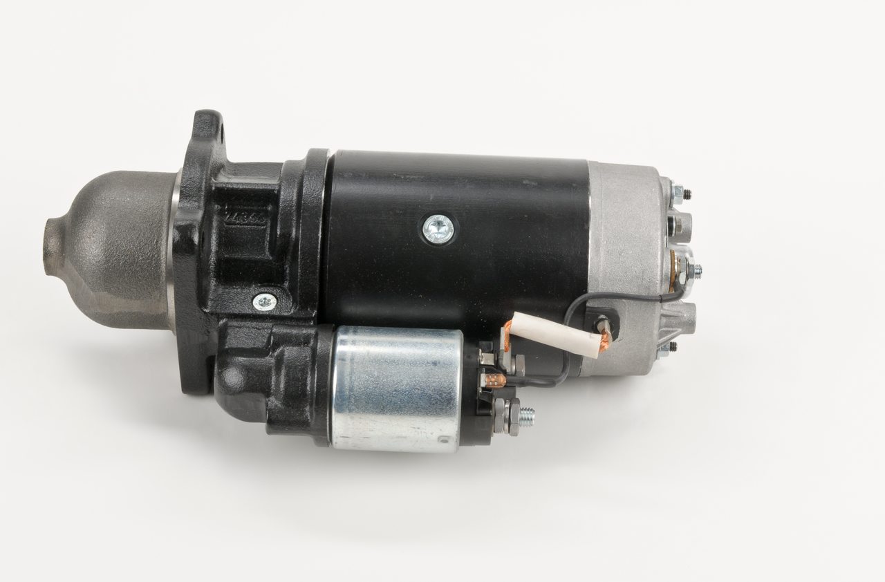 BOSCH 0 001 368 008: Anlasser 4kW