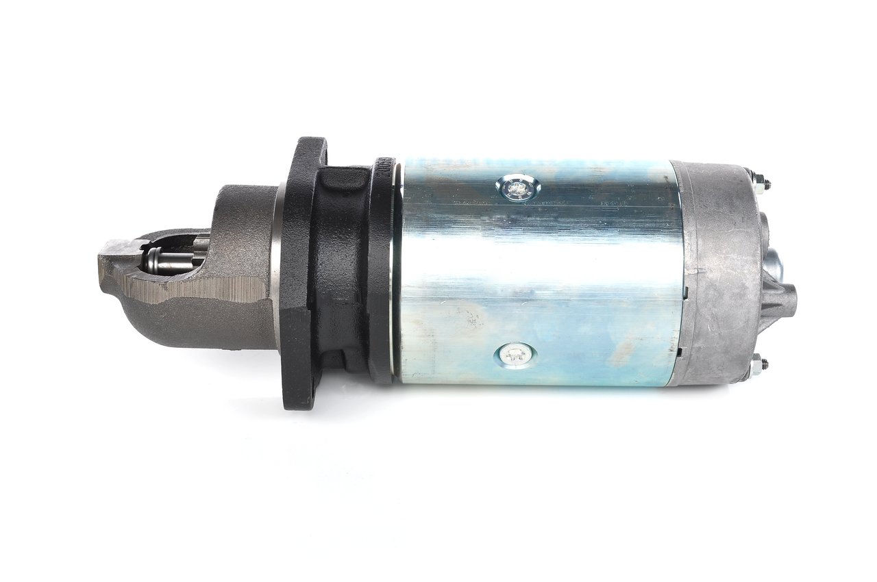 BOSCH 0 001 368 010: Štartér 4kW
