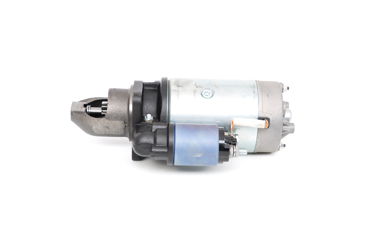 BOSCH 0 001 368 017: Štartér 4kW