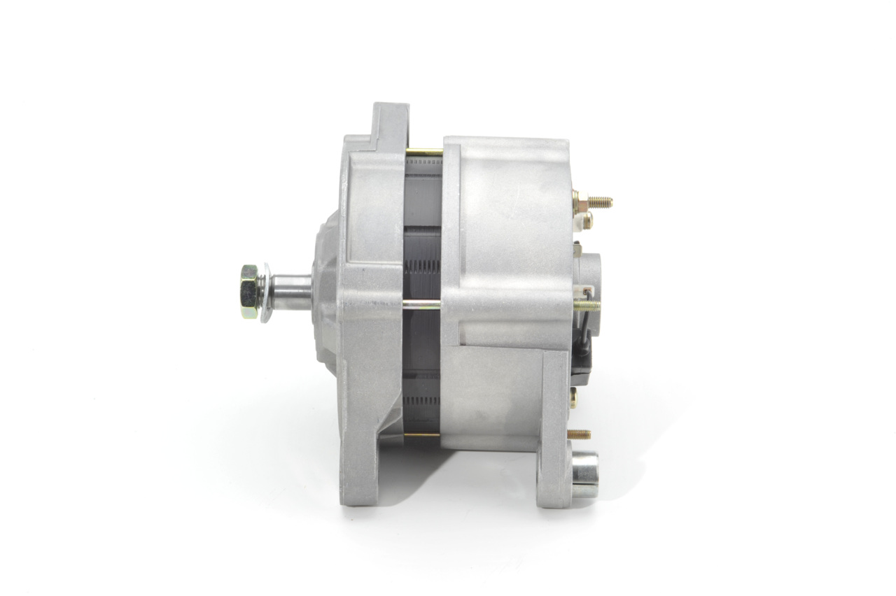BOSCH 0 120 484 009: Lichtmaschine 85A