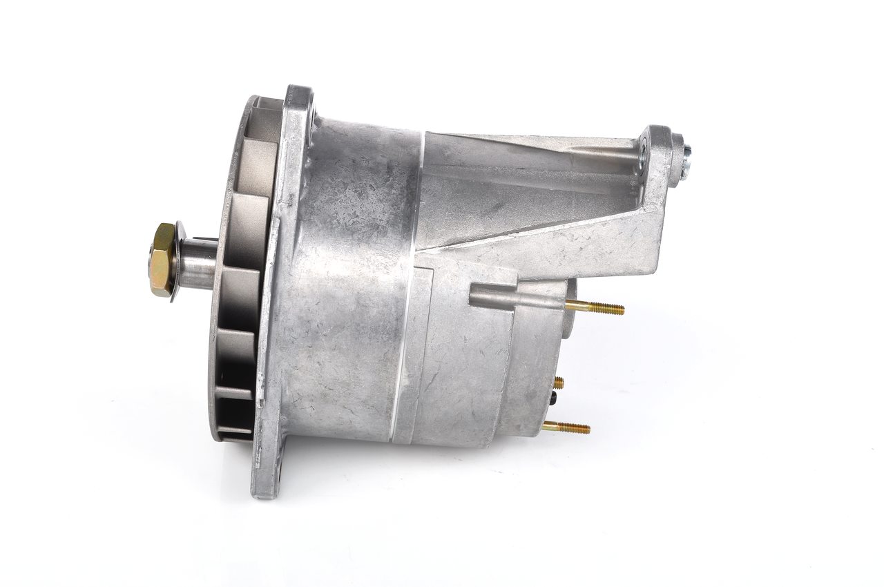 BOSCH 0 120 689 573: Lichtmaschine 140A