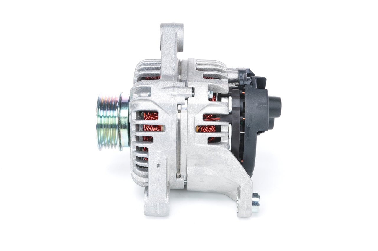 BOSCH 0 124 415 012: Laturi 105A