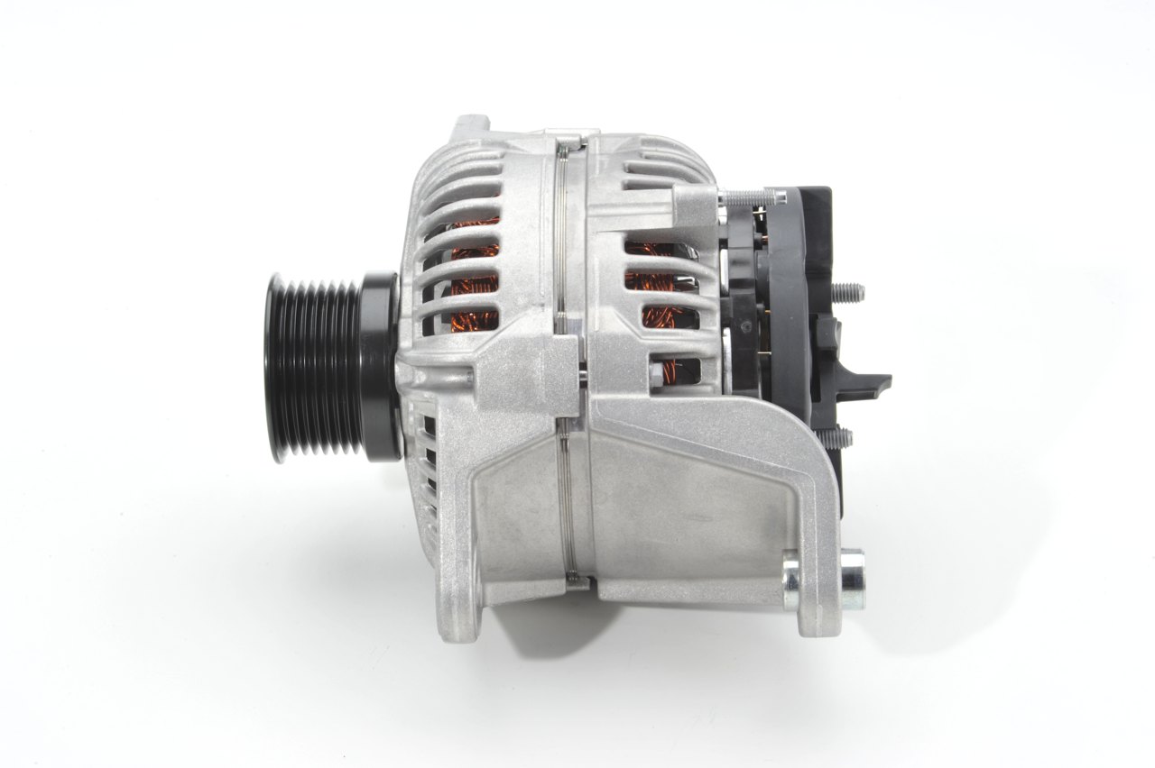 BOSCH 0 124 655 008: Alternátor 110A