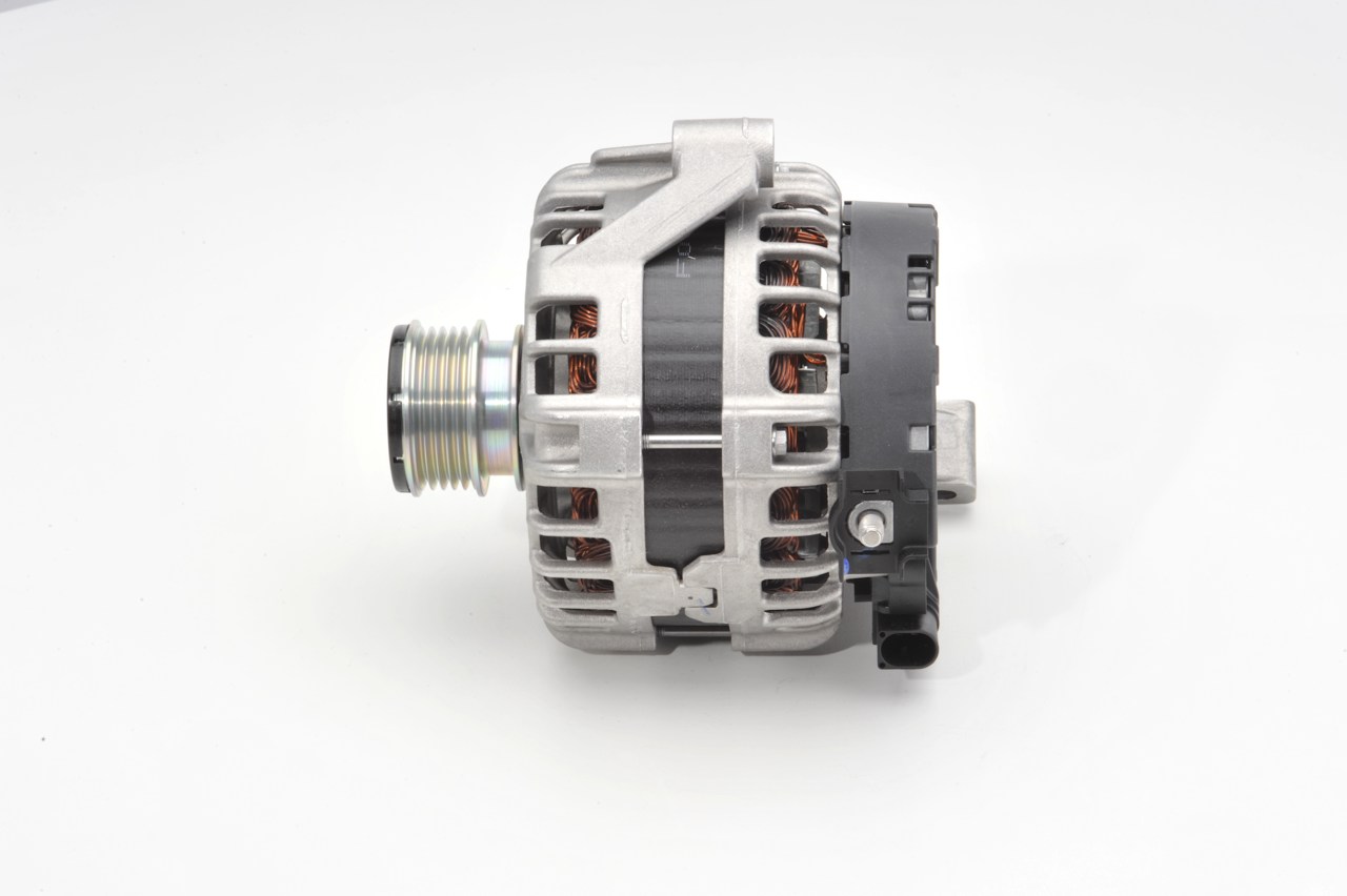 BOSCH 0 125 811 020: Lichtmaschine 180A