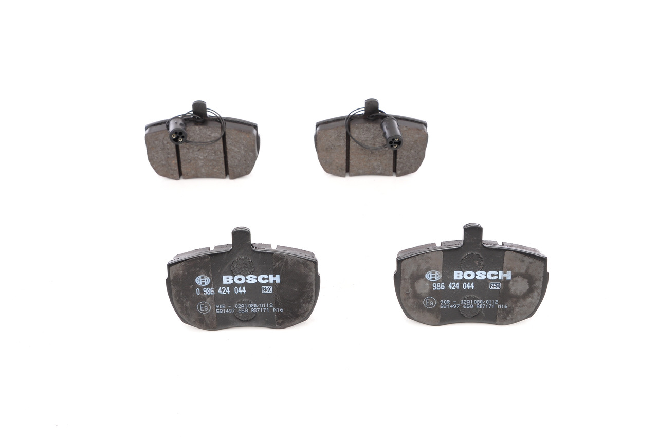 BOSCH 0 986 424 044 Bremsbeläge IVECO DAILY 2 Bus 103 PS Diesel Kosten