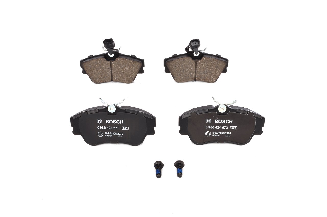 BOSCH 0 986 424 672: Juego de pastillas de freno con accesorios, Chapa antichirridos, con tornillos