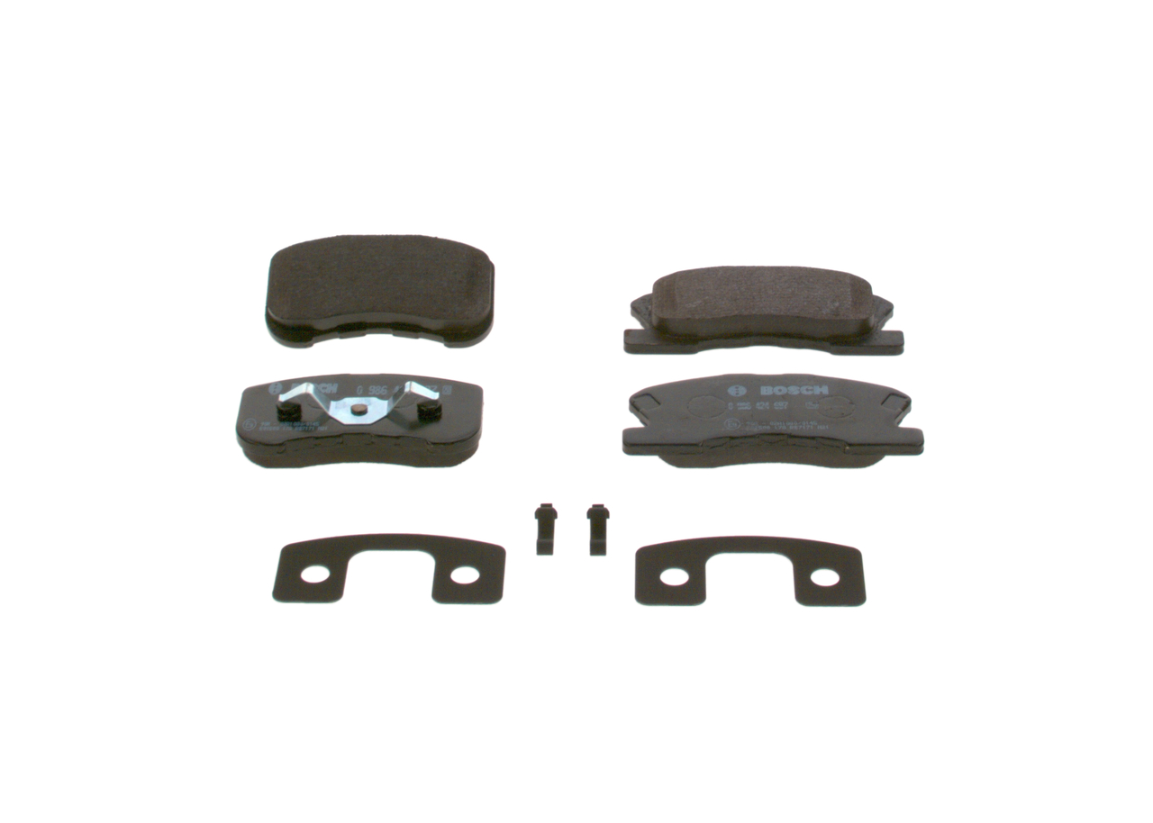 BOSCH 0 986 424 697 Sada brzdových destiček, kotoučová brzda DAIHATSU MOVE (L6, L9) 55 HP Benzín cena