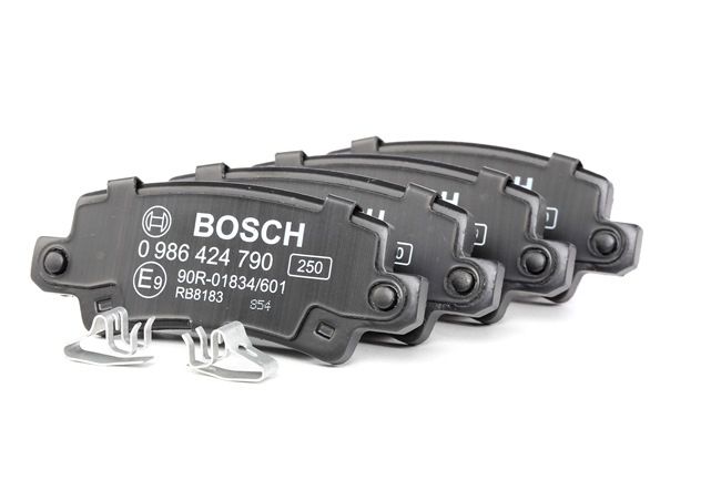 BOSCH 0 986 424 790 Remblokken TOYOTA COROLLA (ZZE12_, NDE12_, ZDE12_) 116 Pk Diesel kosten
