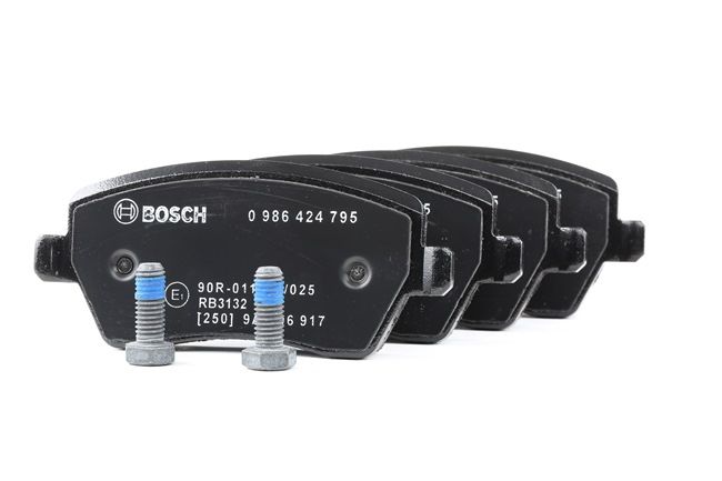 BOSCH 0 986 424 795 Sada brzdových destiček, kotoučová brzda DACIA Duster II 91 HP Benzin/plyn (LPG) cena