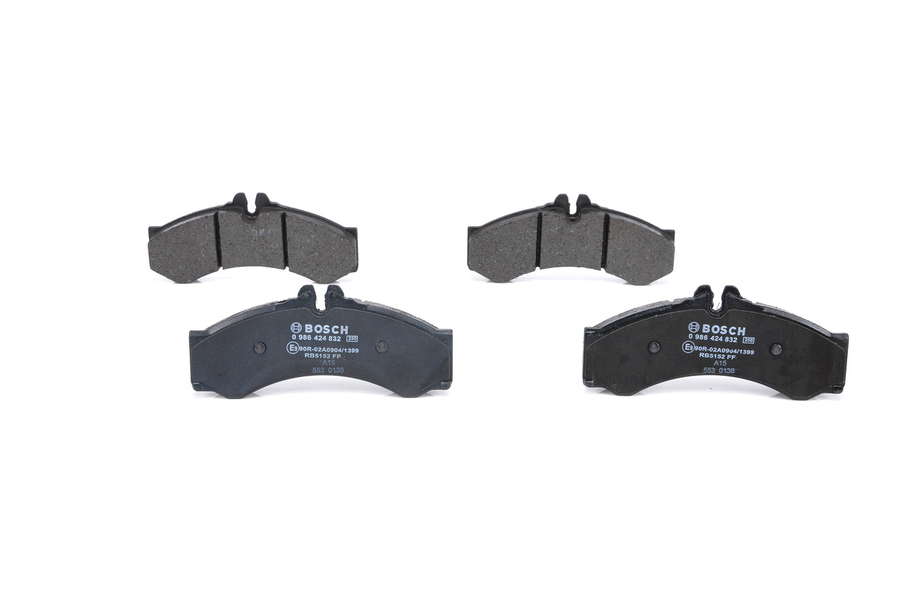 BOSCH 0 986 424 832 Remblokken MERCEDES-BENZ SPRINTER 3-t Open laadbak/ Chassis (903) 122 Pk Diesel kosten