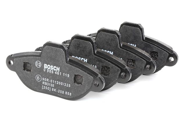 BOSCH 0 986 461 119: Sada brzdových destiček, kotoučová brzda s krycím plechem, s montážním návodem