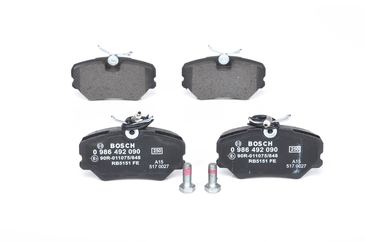 BOSCH 0 986 492 090 Remblokken PEUGEOT 405 II (4B) 155 Pk Benzine kosten