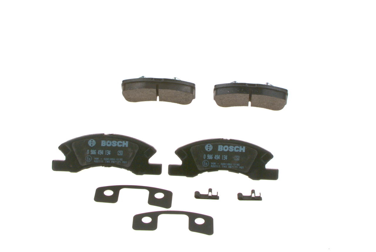 BOSCH 0 986 494 134 Bremseklodser MITSUBISHI Mirage Sedan (A1_A) 80 HK Benzin hvad koster