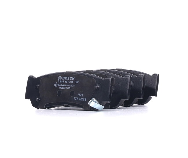 BOSCH 0 986 494 230: Brzdové platničky s proti hlukovým plechom