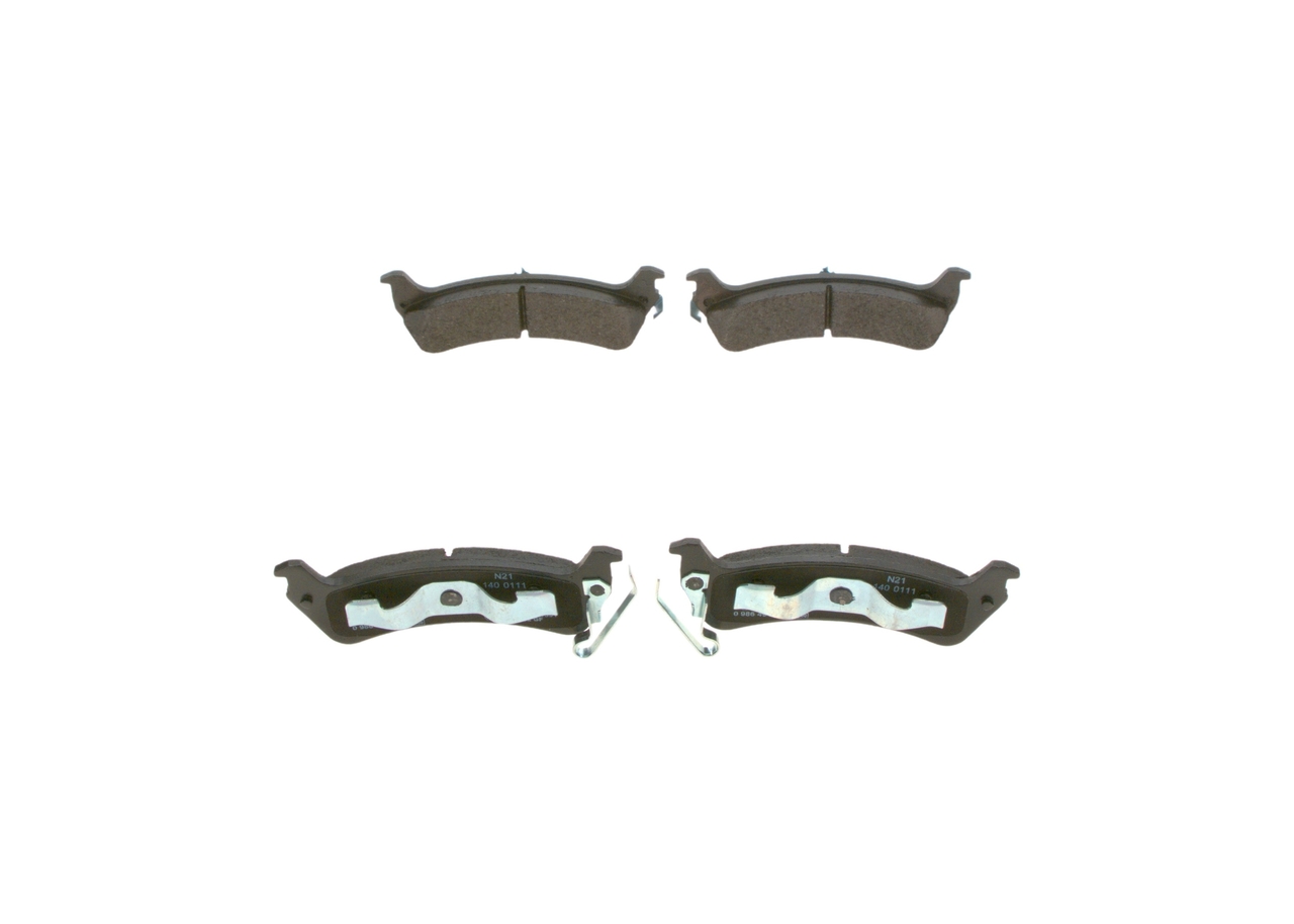 BOSCH 0 986 494 348: Bremsbeläge mit Kolbenclip, mit Anti-Quietsch-Blech