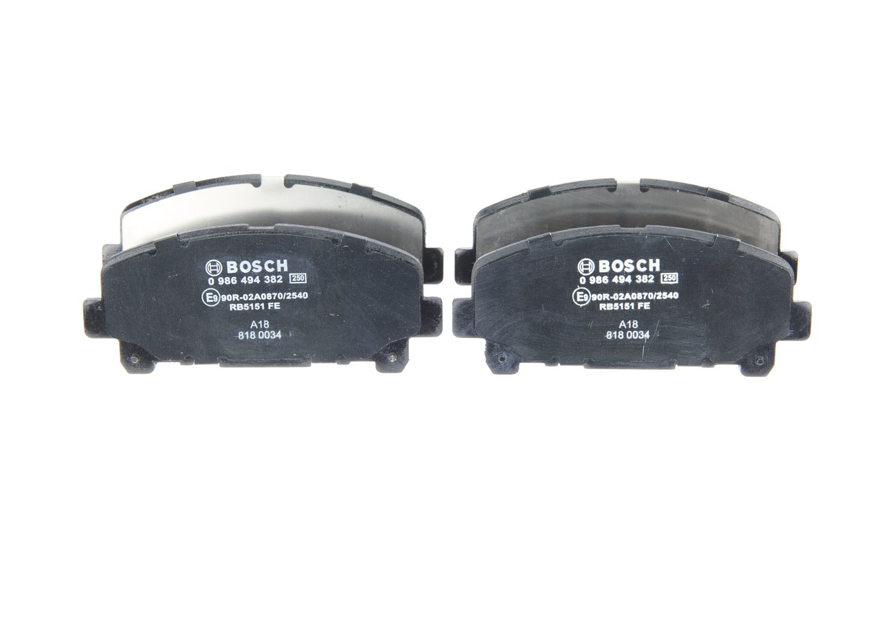 BOSCH 0 986 494 382: Bremsbeläge mit Anti-Quietsch-Blech