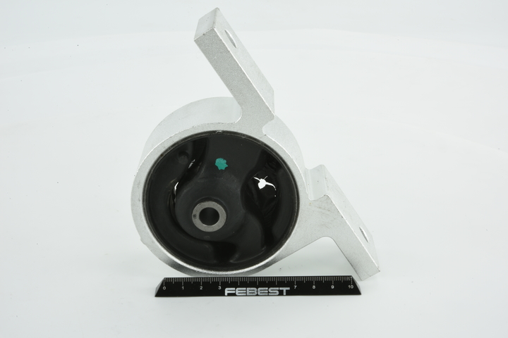 FEBEST NM-B15F: Motorfeste foran, med holder