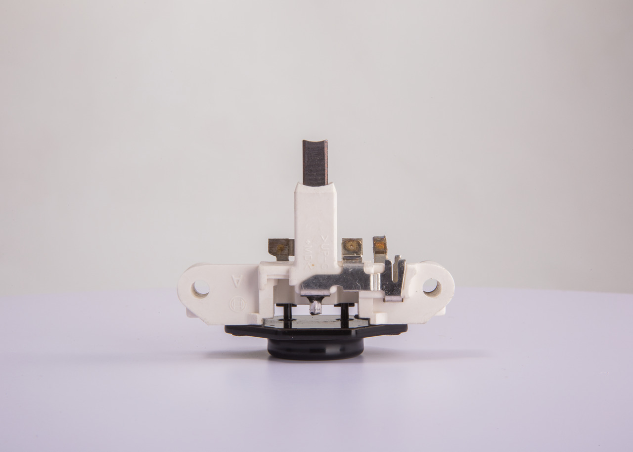 BOSCH 1 197 311 212: Lichtmaschinenregler
