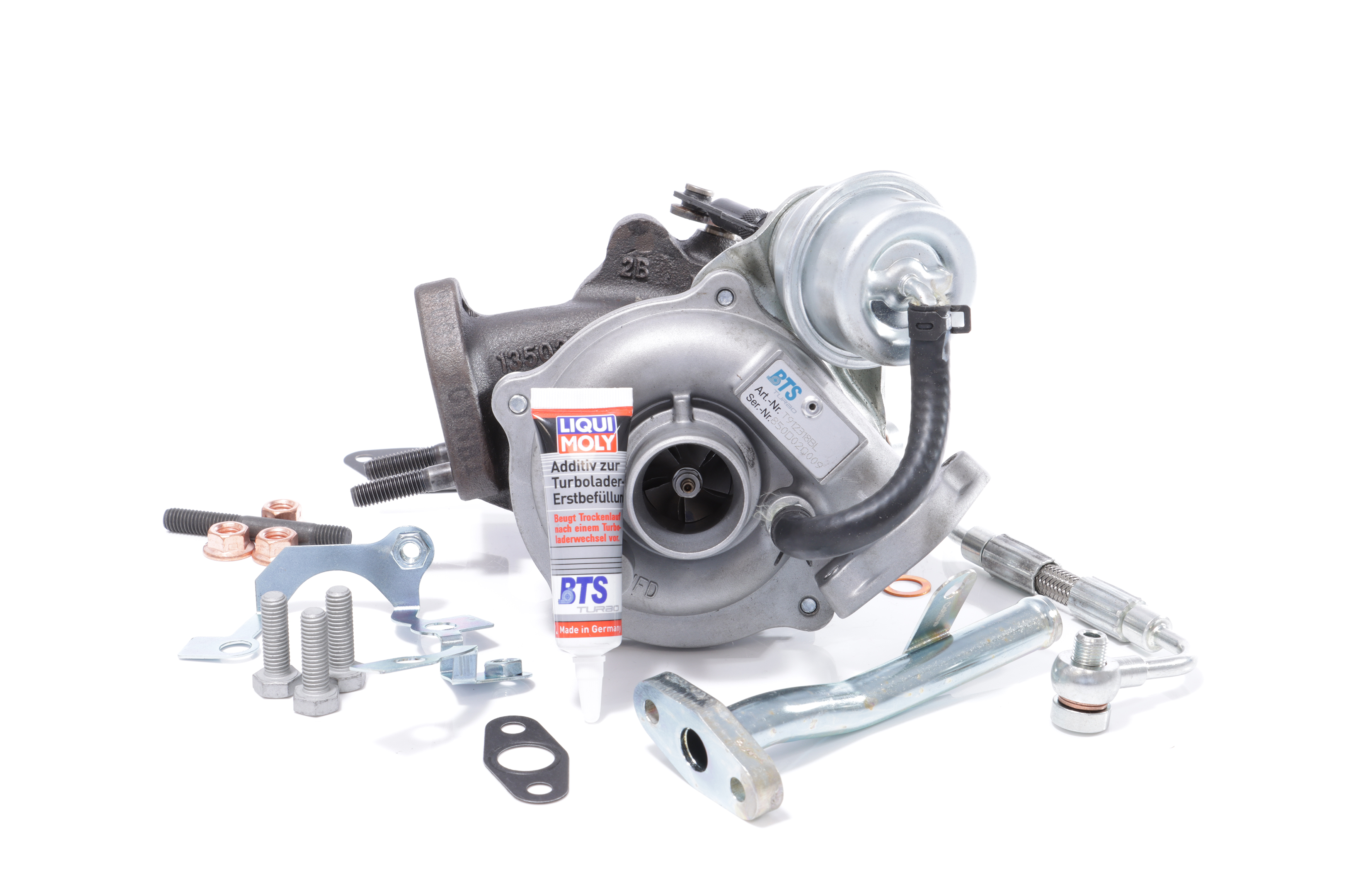 BTS TURBO T981146BL: Turbosuflantă cu material de atașare/fixare, cu conducta alimentare ulei, cu conducta scurgere ulei, cu instructiuni montaj, CST1198
