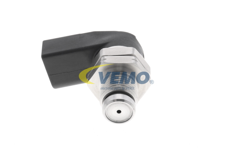VEMO V20-72-5246 Датчик, налягане на горивото BMW X5 (E53) 211 K.C. дизел цена