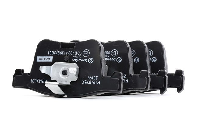 BREMBO P 06 075X: Piduriklotsid XTRA LINE ilma lisavarustuseta, koos kokkusurumisvastase plekiga
