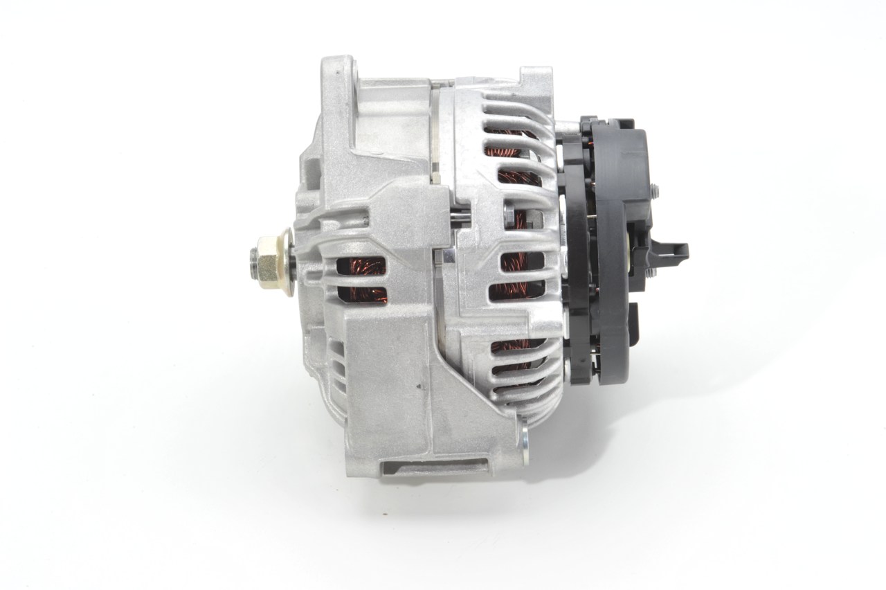 BOSCH 1 986 A00 517: Alternador 120A