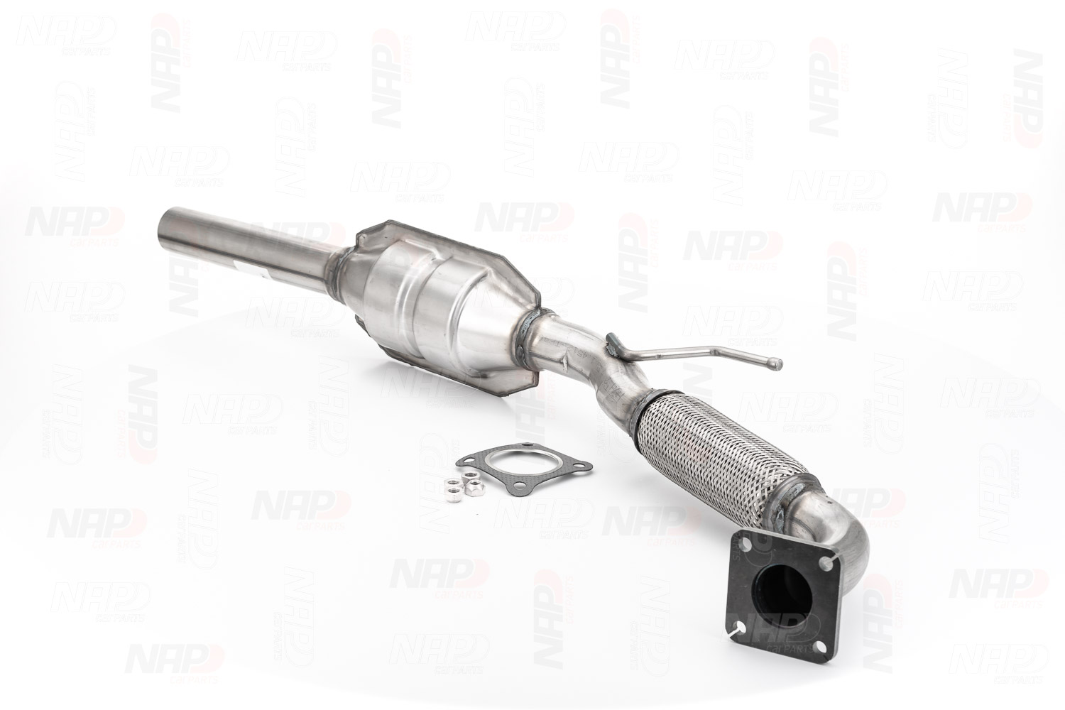 NAP carparts CAK10742: Katalysator mit Anbau-/Befestigungsmaterial