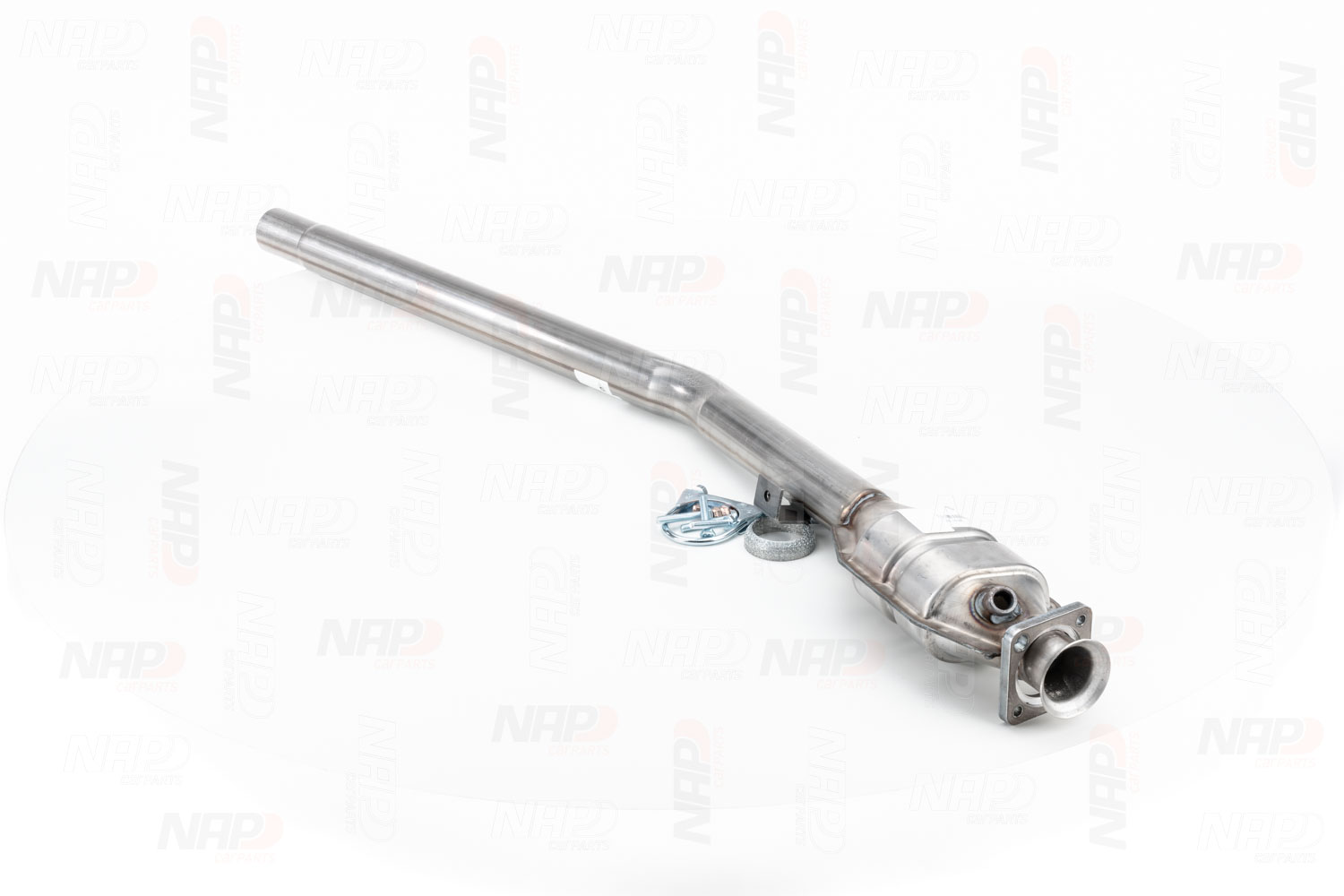 NAP carparts CAK10045: Katalizator z materiałem montażowym/ mocującym
