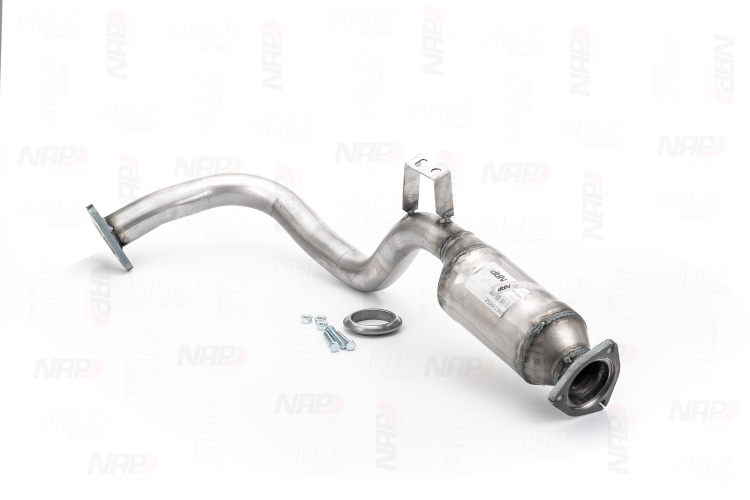 NAP carparts CAK10052: Katalizator z lewej, z materiałem montażowym/ mocującym