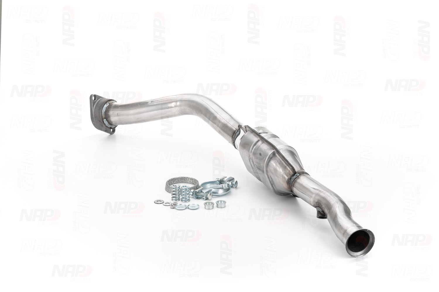 NAP carparts CAK10491: Katalysator mit Anbau-/Befestigungsmaterial