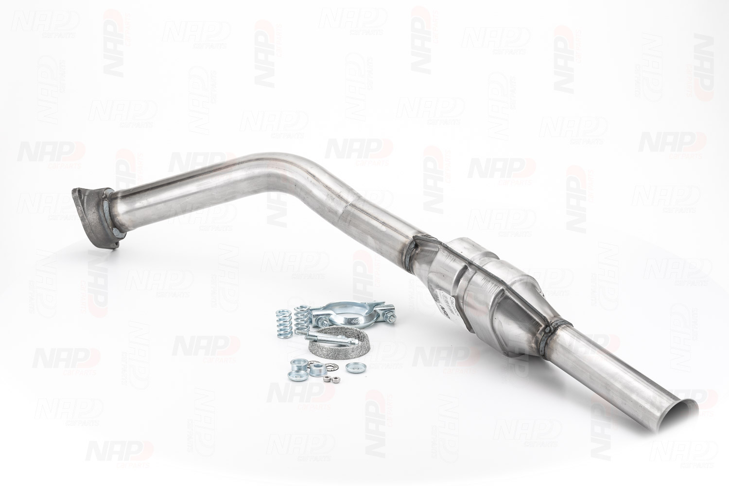 NAP carparts CAK10524: Katalysator mit Anbau-/Befestigungsmaterial