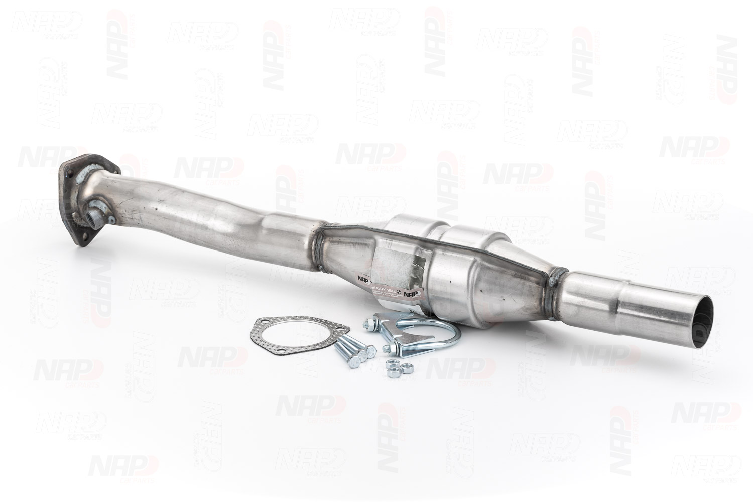 NAP carparts CAK10811: Katalysator mit Anbau-/Befestigungsmaterial
