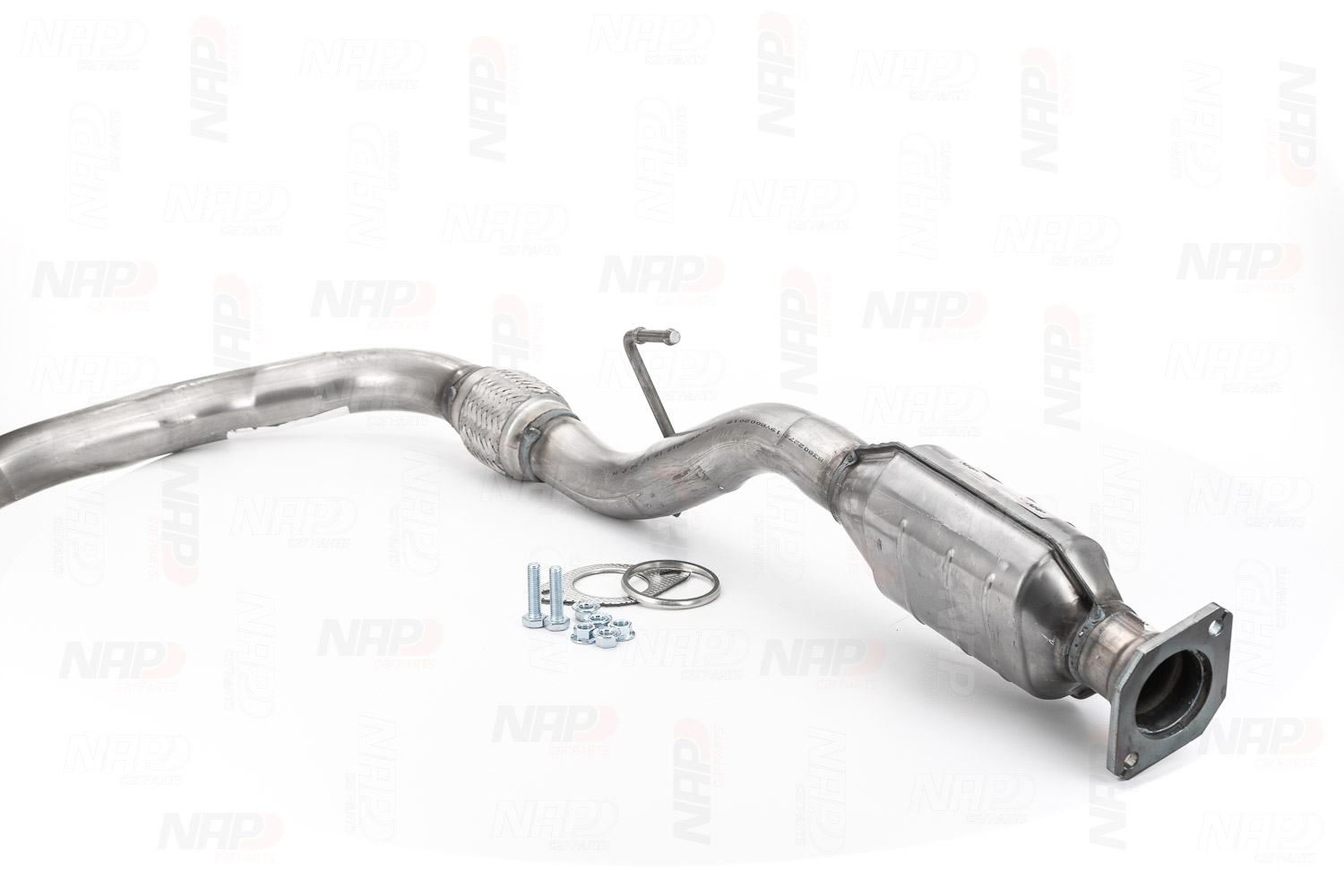NAP carparts CAK10829: Katalizator z materiałem montażowym/ mocującym