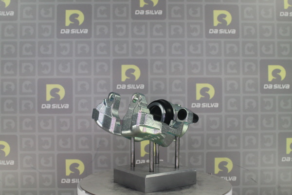 DA SILVA ET8521: Bremssattel vor der Achse, Vorderachse links