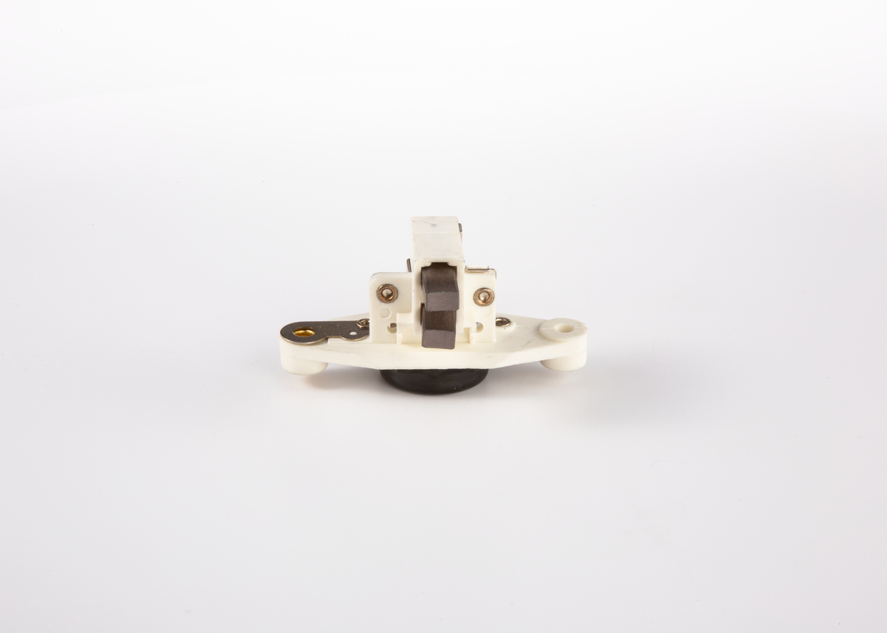BOSCH 1 986 AE0 008: Regulador del alternador