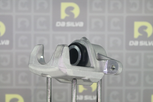 DA SILVA ET1240: Bremssattel hinter der Achse, Hinterachse rechts