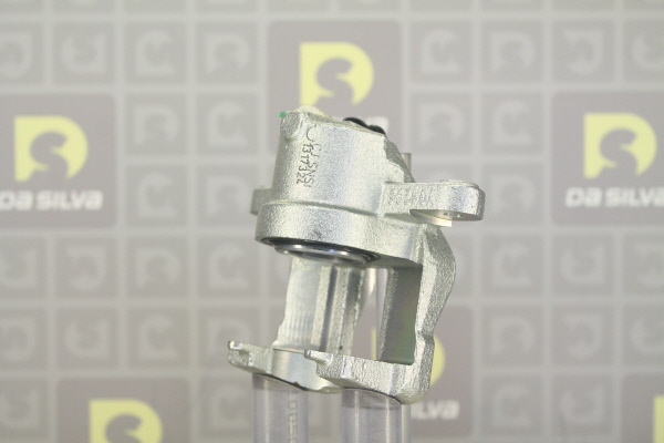 DA SILVA ET6422: Bremssattel hinter der Achse, Vorderachse rechts