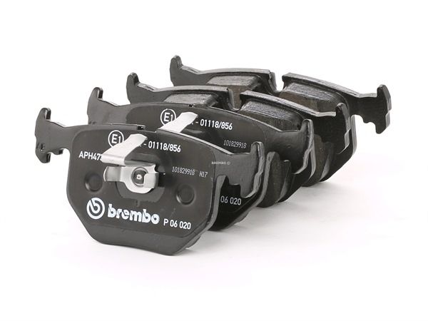BREMBO P 06 020: Juego de pastillas de freno PRIME LINE con accesorios, con clip de émbolo, Chapa antichirridos