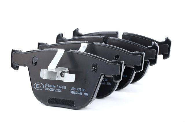 BREMBO P 06 053: Juego de pastillas de freno PRIME LINE con accesorios, con clip de émbolo, Chapa antichirridos