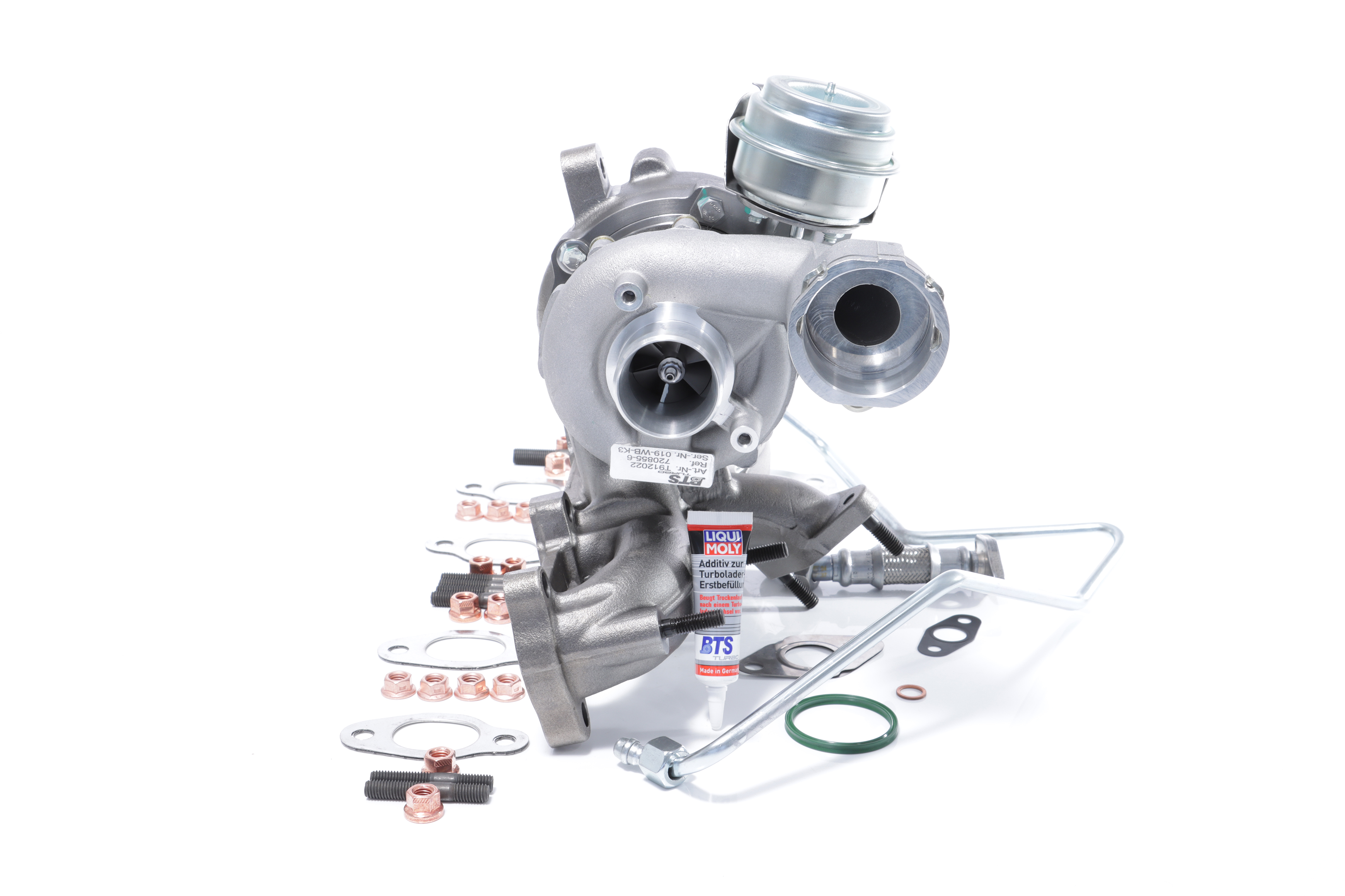 BTS TURBO T981120BT: Turbosuflantă cu material de atașare/fixare, cu conducta alimentare ulei, cu conducta scurgere ulei
