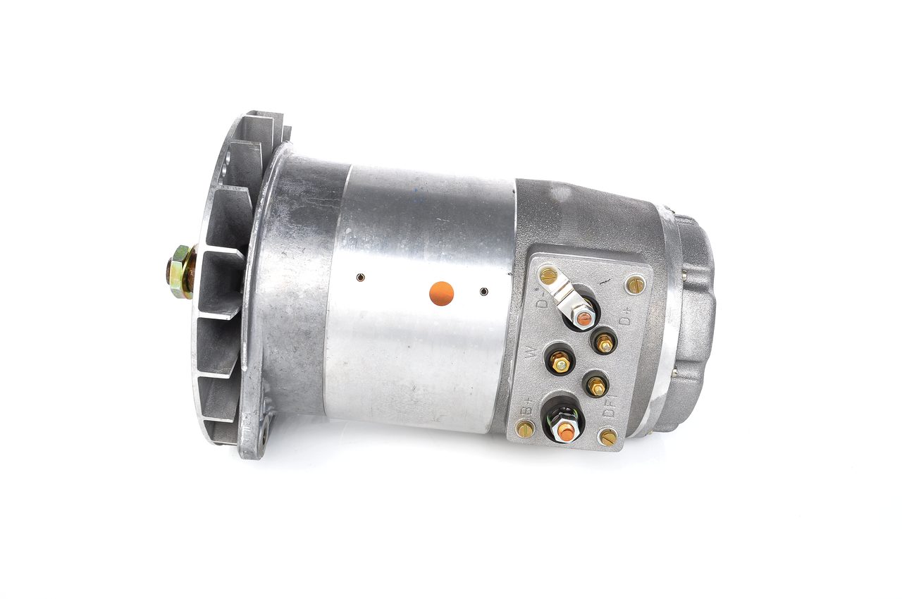 BOSCH 0 120 689 600: Alternator 180A