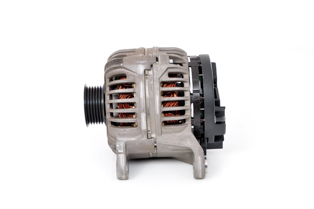 BOSCH 1 986 A01 152: Alternador 120A