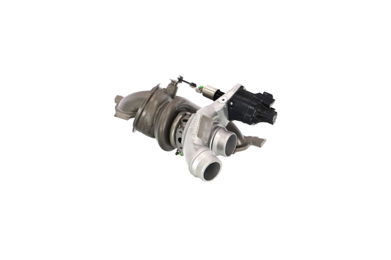 REMANTE 003-002-004486R: Turbosprężarka MITSUBISHI 49477-02404 zawiera komplet uszczelek